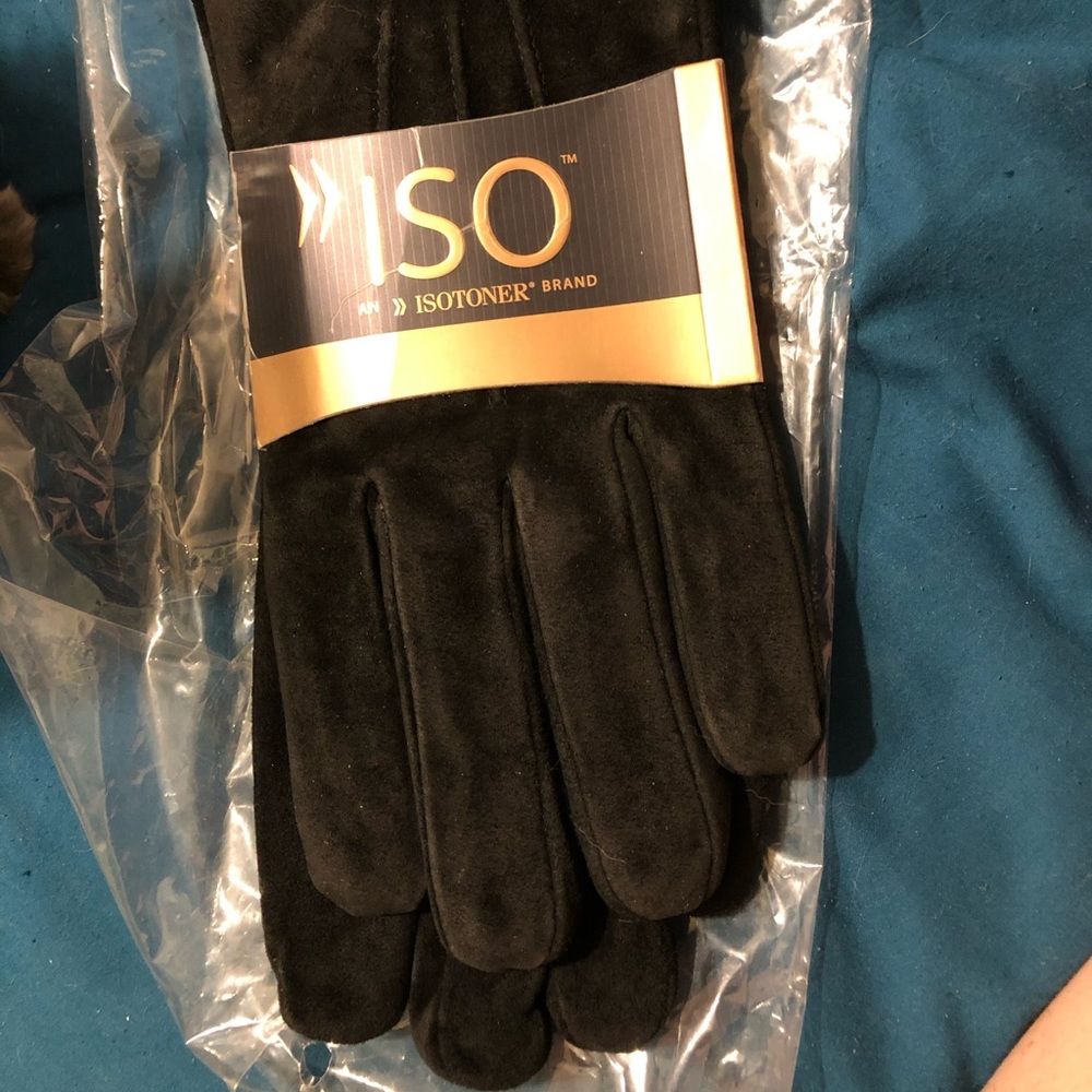 Isotoner winter gloves